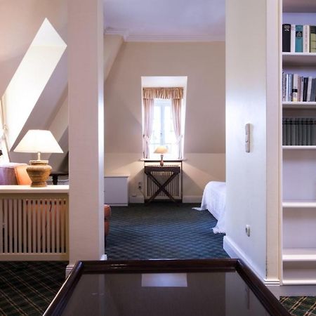 Herrenhaus Appartement 13 Luedersburg Buitenkant foto